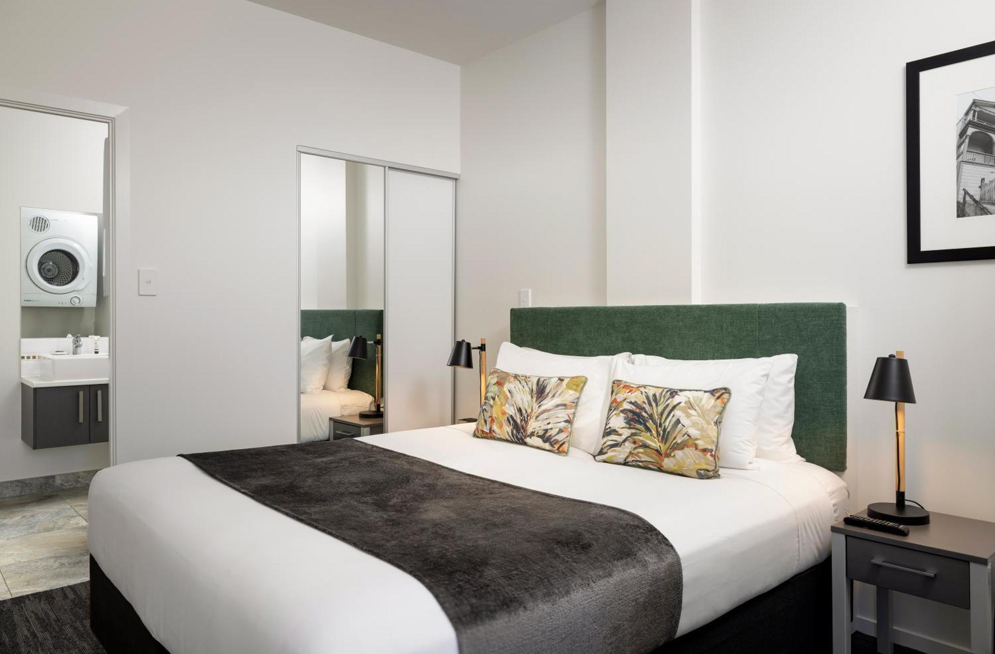 Quest On Thorndon Aparthotel Wellington Exterior photo