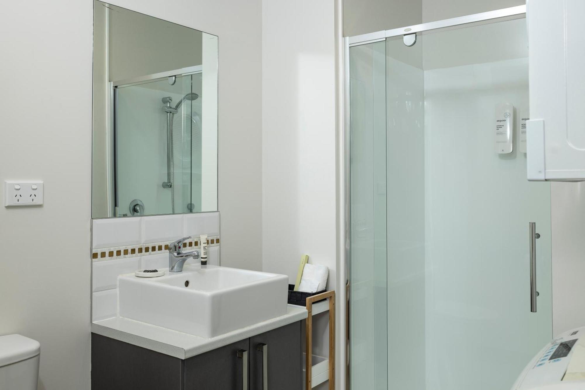 Quest On Thorndon Aparthotel Wellington Exterior photo